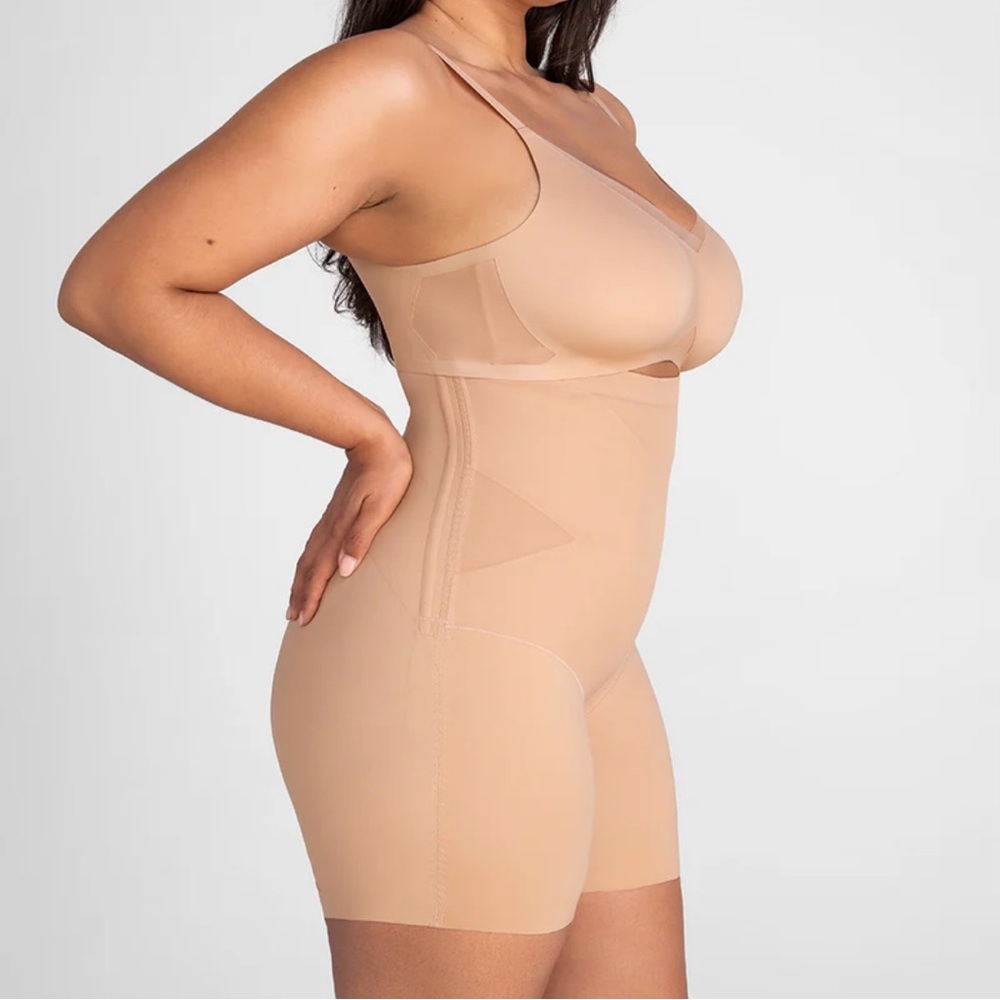 Honeylove SuperPower GirlShort shapewear in Sand color